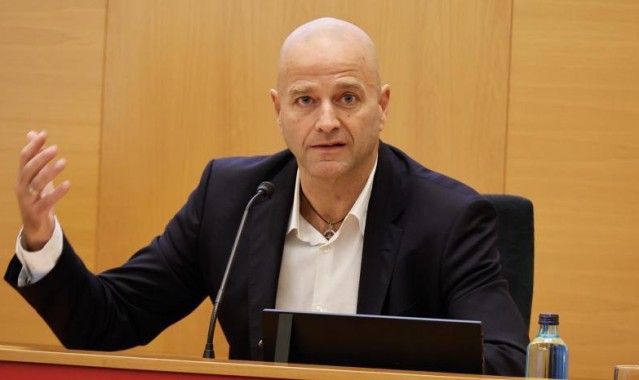 半岛体育官方网站-巴萨主席候选人：若我当选，将恢复每年投入拉玛西亚4000万欧