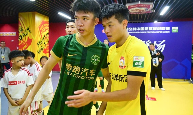 半岛体育官网-大反转！上港失而复得，王燊超接班人来了，国足王牌新星正式加盟