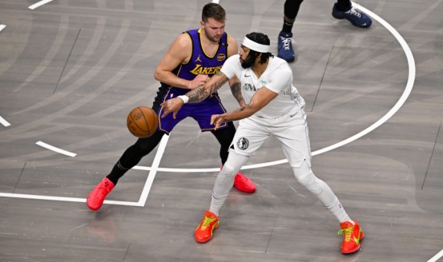 半岛体育官网-这……东契奇3月至今已得到589分 超越浓眉独行侠生涯总得分