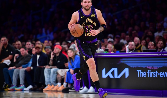 半岛体育APP-单场50+战绩：东契奇8胜0负 詹姆斯12胜2负 库里10胜5负 KD5胜4负